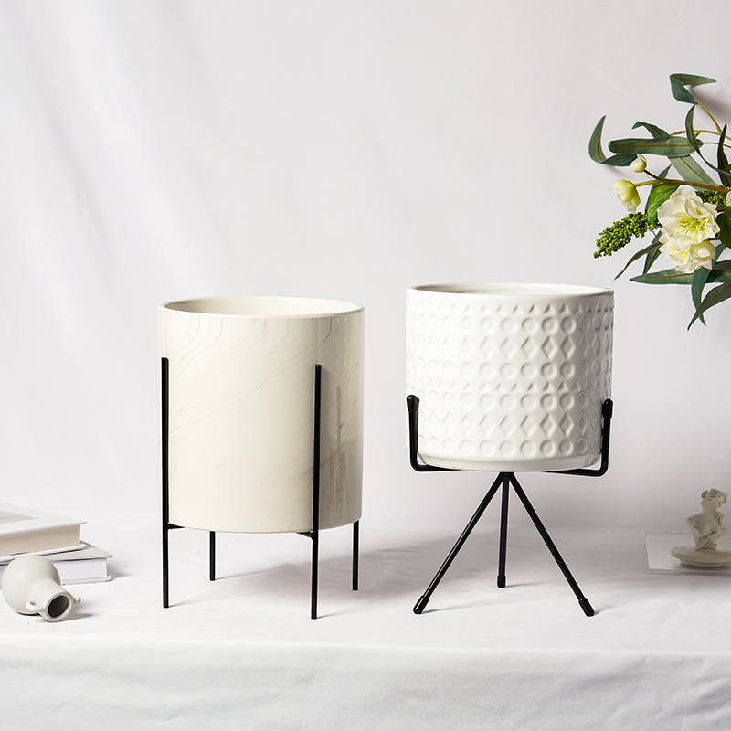 花(huā)盆鐵(tiě)架